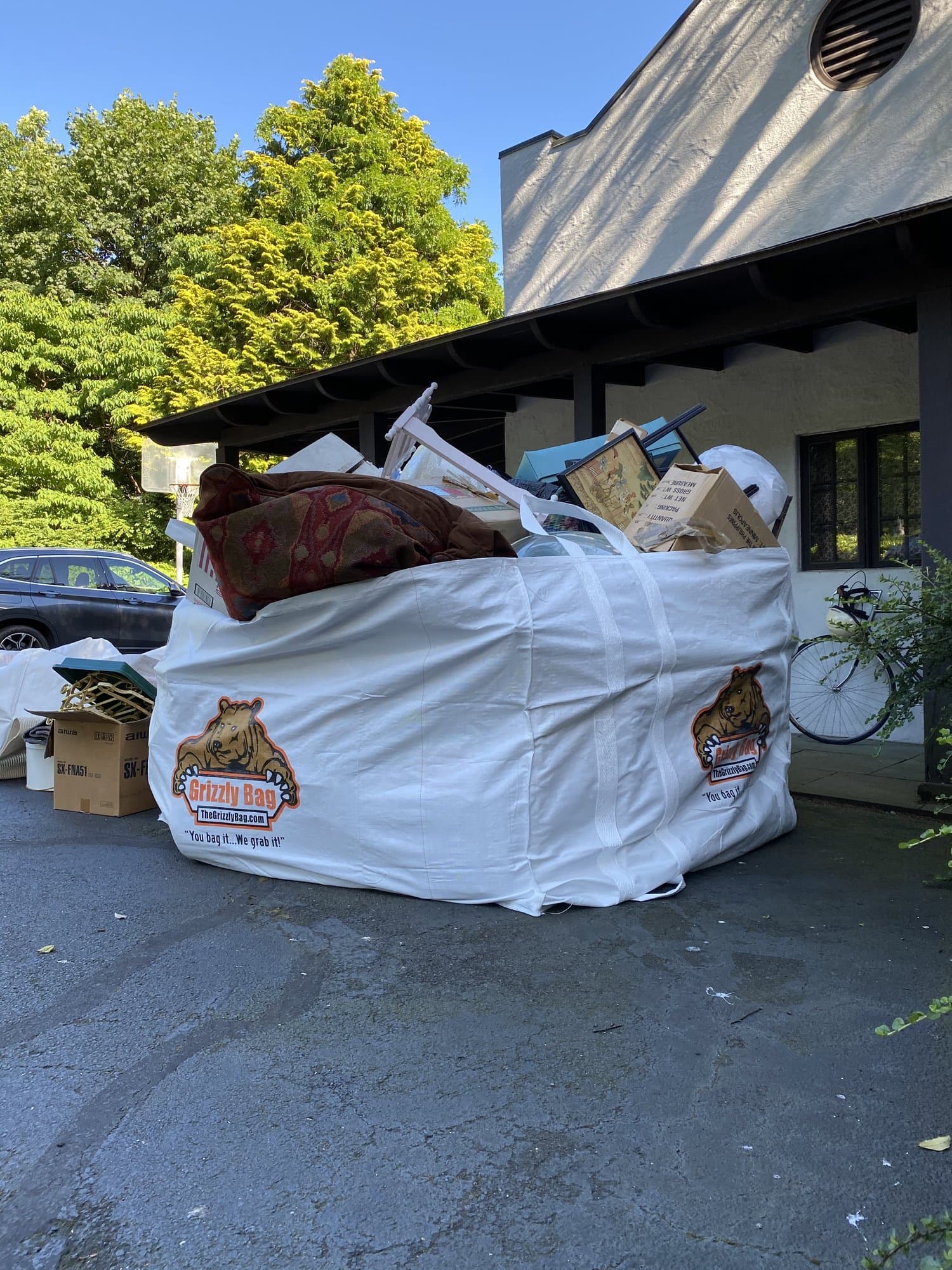 Grizzly Bag dumpster service in Connecticut