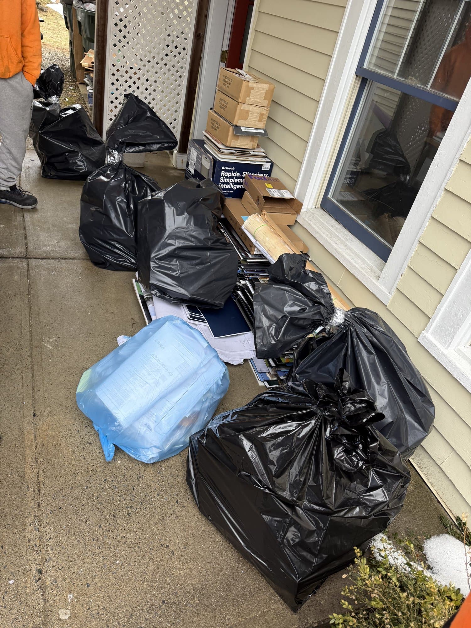 Cleanout services in Fairfield County by Stamford Junk Pros