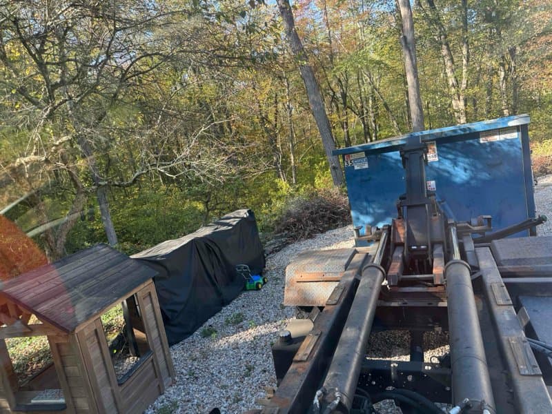 Roll-off dumpster delivery in Fairfield County by Stamford Junk Pros